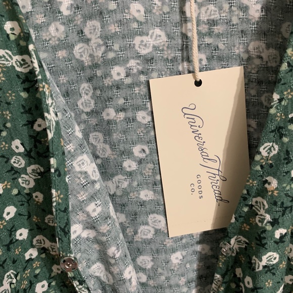 Trendy Green Dress with Flowers - Picture 9 of 13